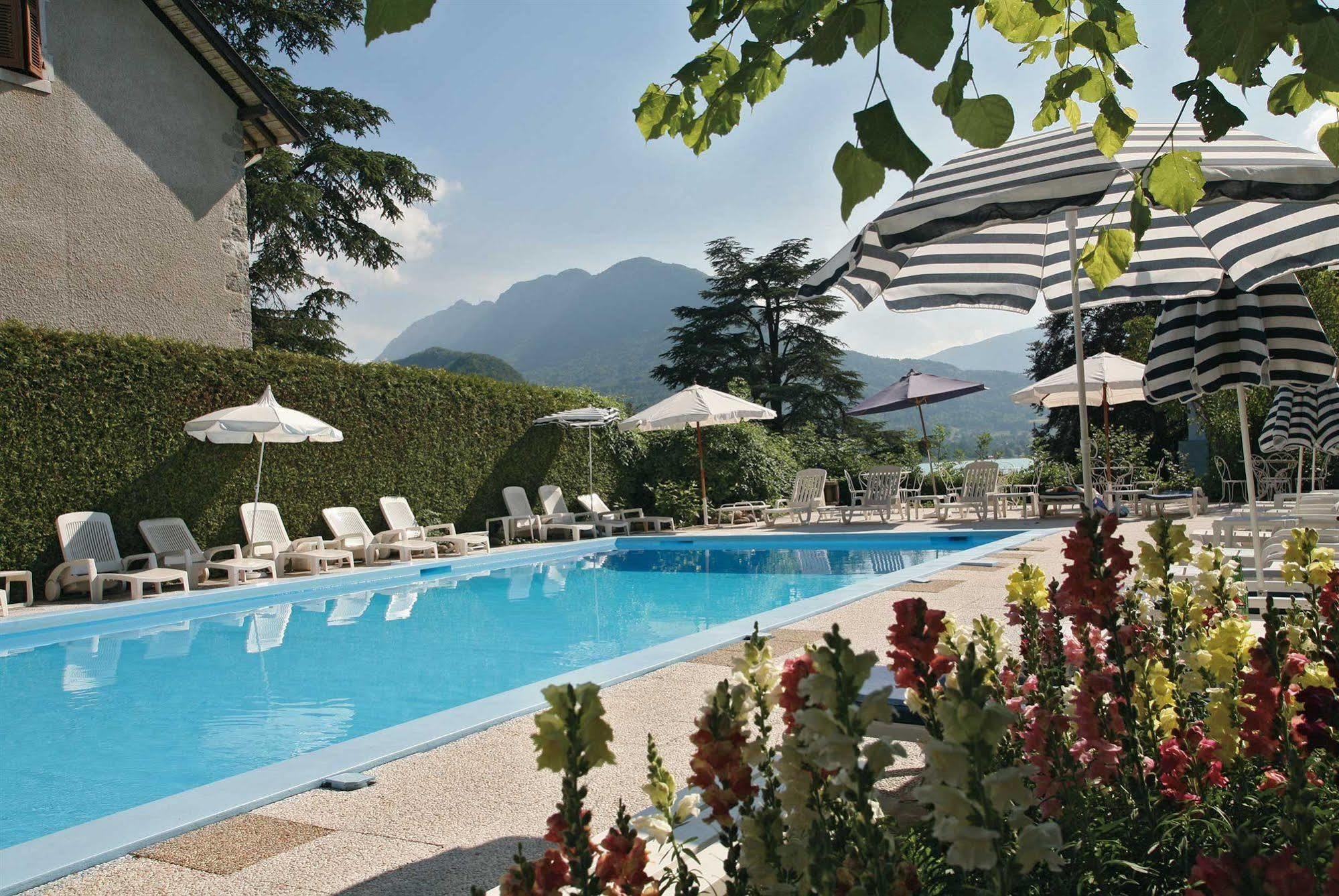 Hotel Du Lac Talloires Buitenkant foto