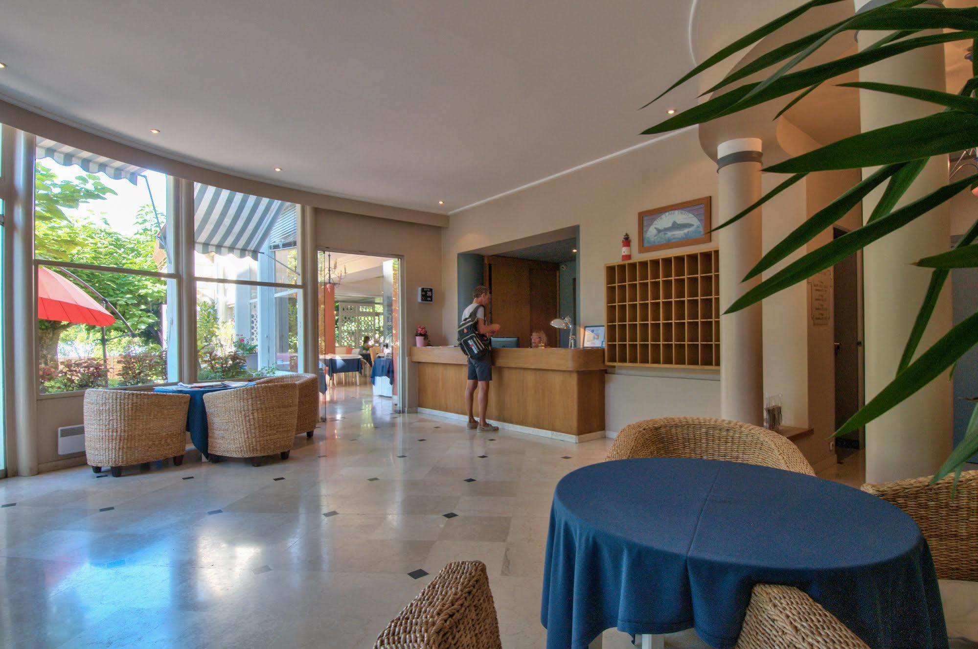 Hotel Du Lac Talloires Buitenkant foto